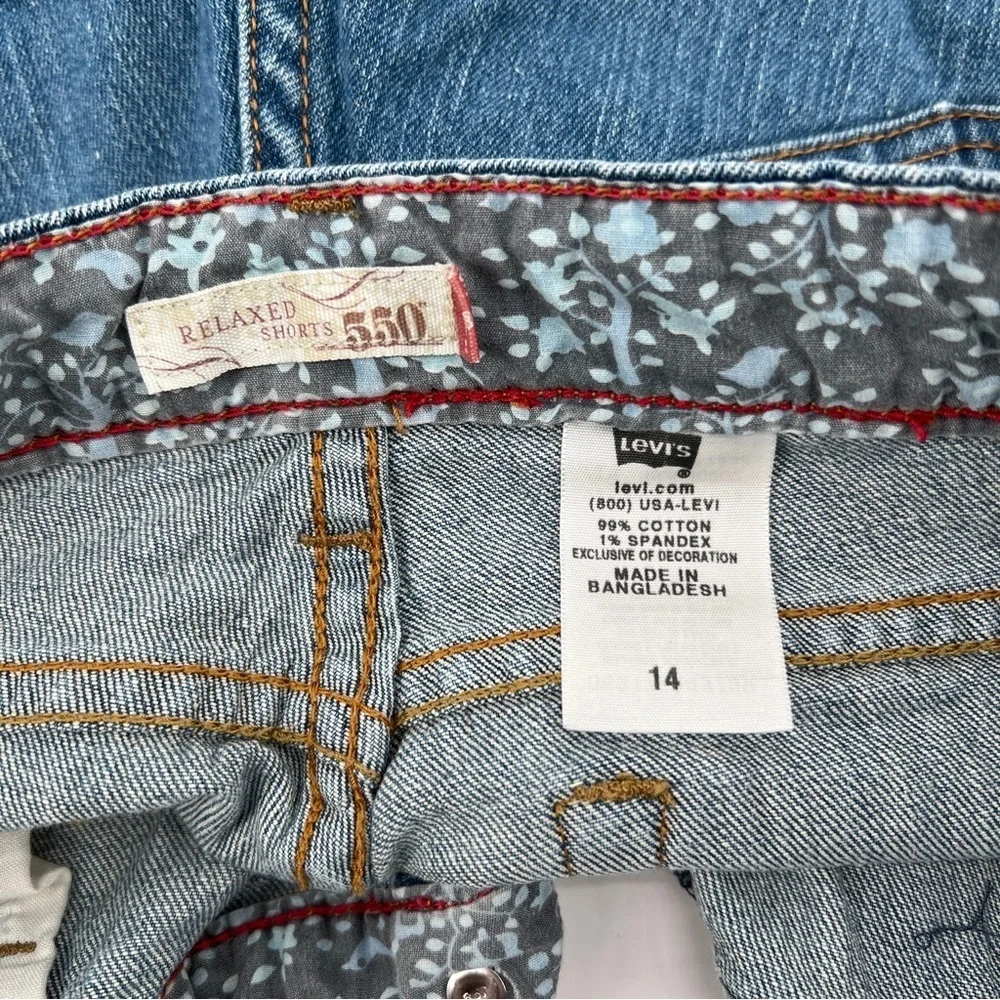 Levi's 550 Relaxed Jean Shorts Size 14 Women’s
